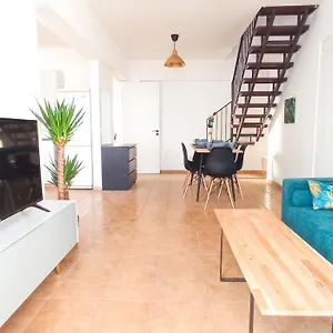 Luxury Private -sea View, Netflix, Gym- 5 Min From Beach! - Private In Shared Kwatera prywatna