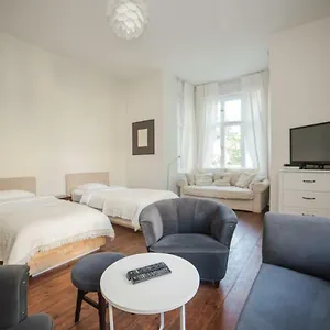 https://apartament-81-729.gdanskhotel.org