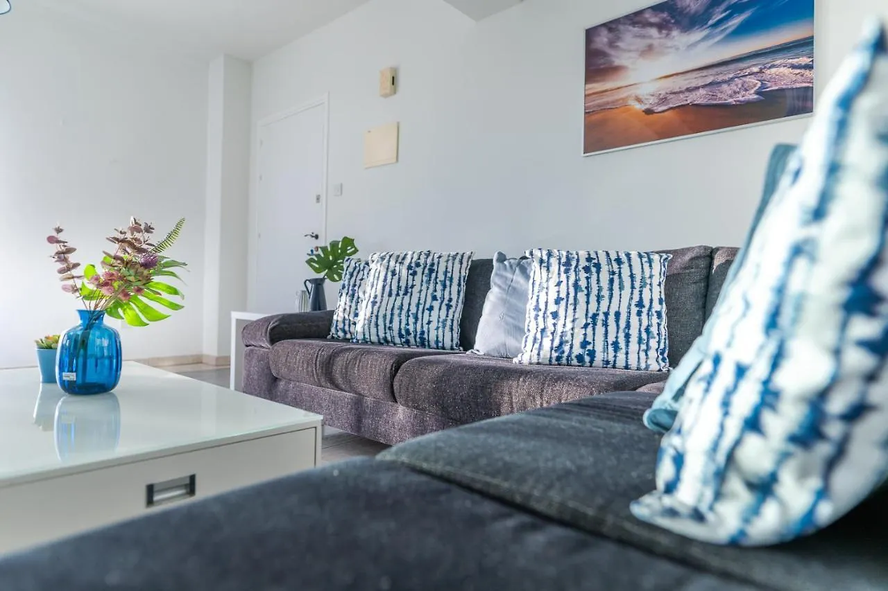 Apartament MAKENZY Seaview PENTHOUSE Larnaca